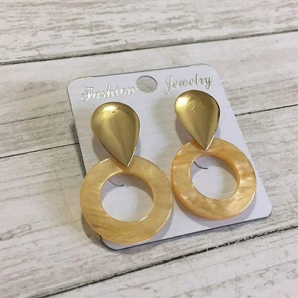 Earrings Gold Teardrop And Shimmering Resin Hoop